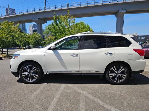2018 Nissan Pathfinder Platinum