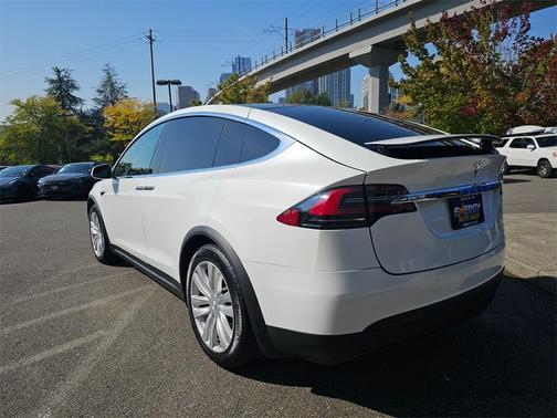 2020 Tesla Model X Long Range