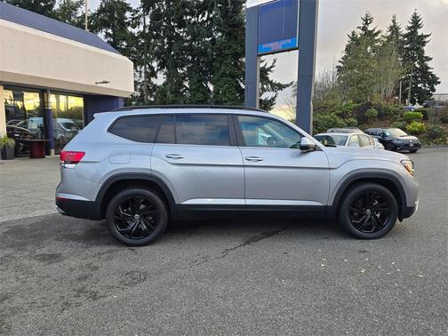2022 Volkswagen Atlas 3.6L SE w/Technology