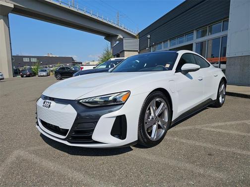 2023 Audi e-tron GT Premium Plus