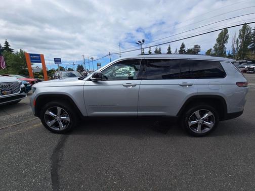 Silver 2021 Jeep Grand Cherokee L Limited