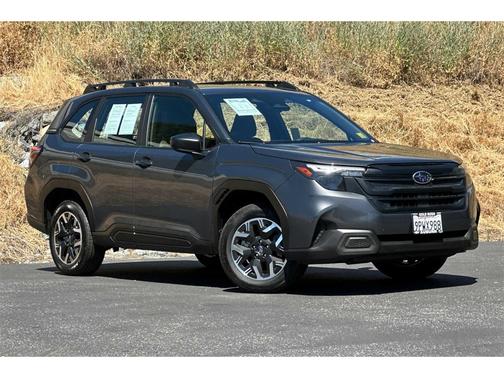 2025 Subaru Forester Base