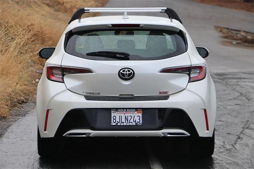 Photo 5 of 31 of 2019 Toyota Corolla Hatchback XSE