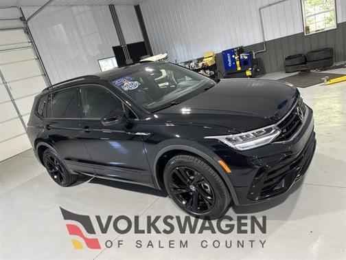 2024 Volkswagen Tiguan 2.0T SE R-Line Black