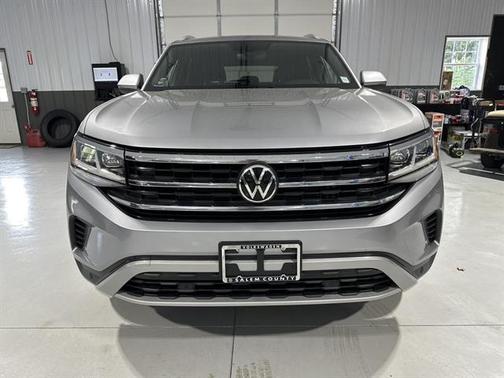 2020 Volkswagen Atlas Cross Sport 2.0T SE w/ Technology