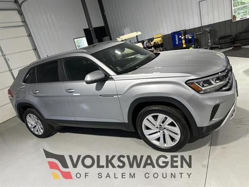2020 Volkswagen Atlas Cross Sport 2.0T SE w/ Technology
