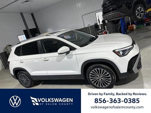 2025 Volkswagen Taos 1.5T SE