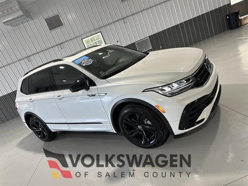 2024 Volkswagen Tiguan 2.0T SE R-Line Black