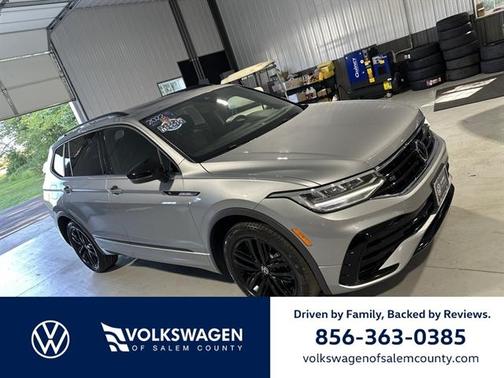 2022 Volkswagen Tiguan 2.0T SE R-Line Black