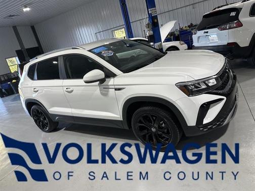 2023 Volkswagen Taos 1.5T SE