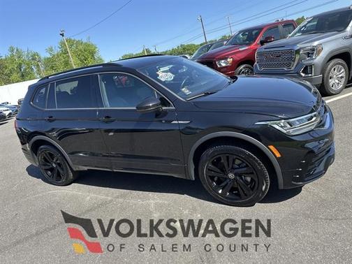 2024 Volkswagen Tiguan 2.0T SE R-Line Black