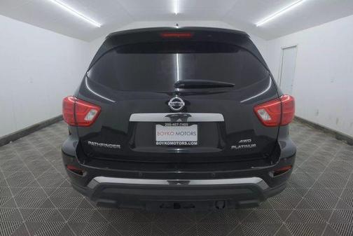 2017 Nissan Pathfinder Platinum