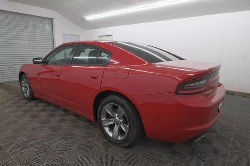 2016 Dodge Charger SE