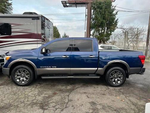 2019 Nissan Titan Platinum Reserve