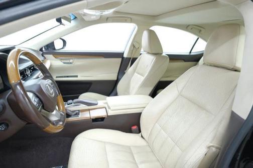 Obsidian Black 2017 Lexus ES 300h Base