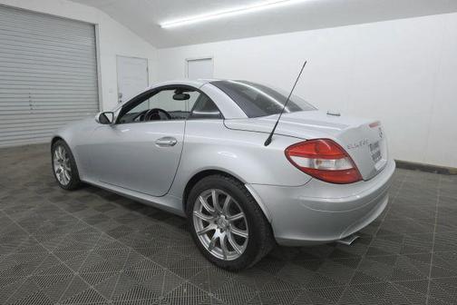2005 Mercedes-Benz SLK-Class 