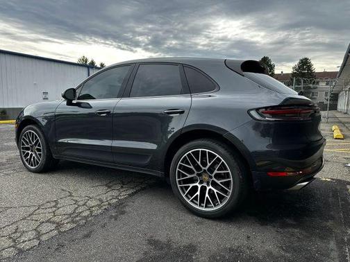 2019 Porsche Macan Base