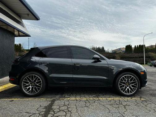 2019 Porsche Macan Base
