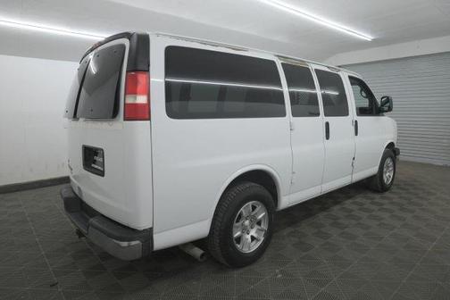 2009 Chevrolet Express 1500 LT Wagon