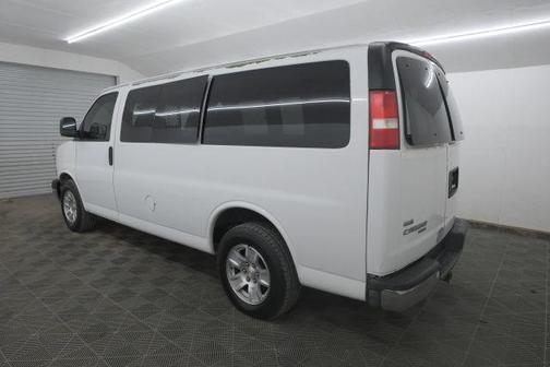 2009 Chevrolet Express 1500 LT Wagon