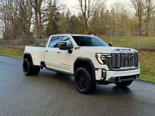 2024 GMC Sierra 3500 Denali