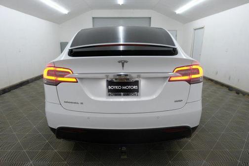 2016 Tesla Model X 90D
