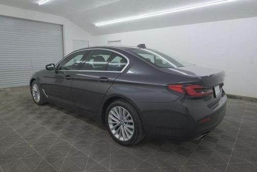 2021 BMW 530 i
