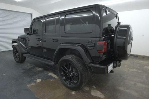 Photo 4 of 43 of 2021 Jeep Wrangler Unlimited Sport Altitude