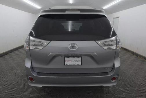 2017 Toyota Sienna SE Premium
