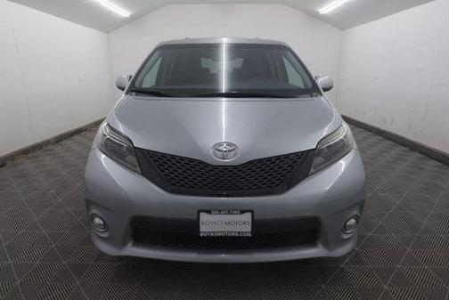 2017 Toyota Sienna SE Premium