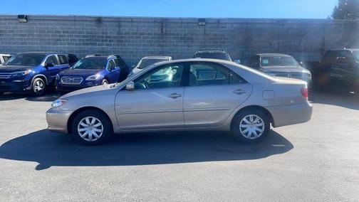 2005 Toyota Camry 