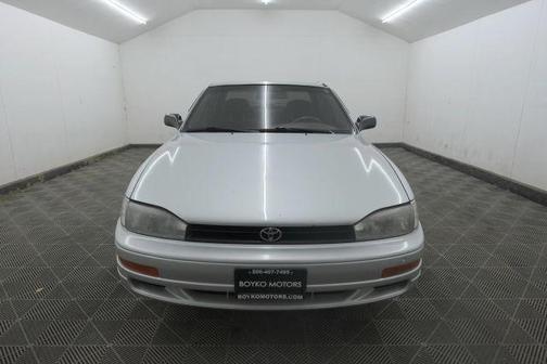 1992 Toyota Camry Deluxe