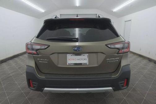 2022 Subaru Outback Touring XT