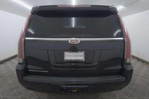 2018 Cadillac Escalade Luxury