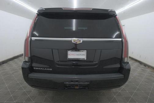 2018 Cadillac Escalade Luxury