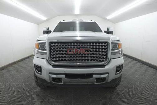 2016 GMC Sierra 2500 Denali