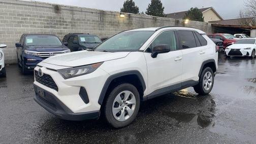 2019 Toyota RAV4 LE