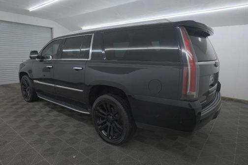 2019 Cadillac Escalade ESV Luxury