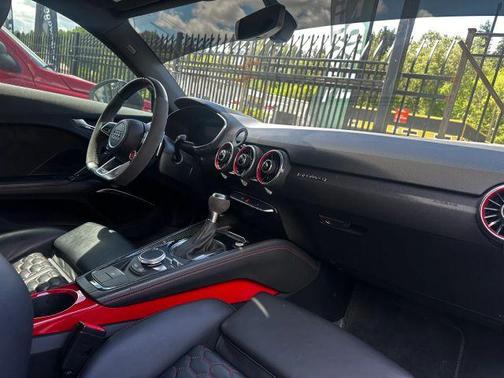 Glacier White Metallic 2019 Audi TT RS 2.5T quattro