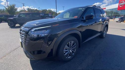 Super Black 2026 Nissan Pathfinder SV