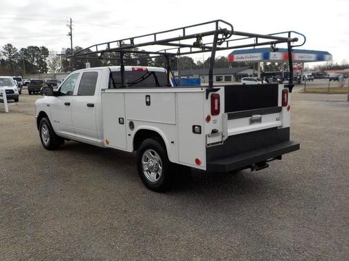 2021 RAM 2500 Tradesman Crew Cab 4x2 8' Box