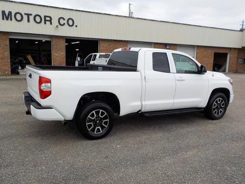2019 Toyota Tundra SR5