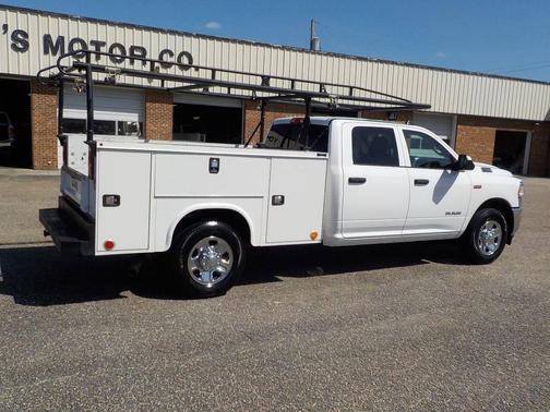 2020 RAM 2500 Tradesman Crew Cab 4X2 8' Box
