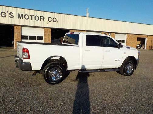 2022 RAM 2500 Big Horn Crew Cab 4x4 6'4' Box