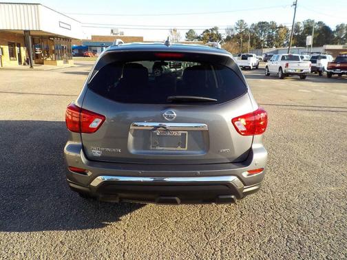 2020 Nissan Pathfinder S 4WD