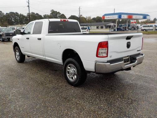 2022 RAM 2500 Tradesman Crew Cab 4x4 8' Box