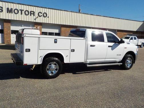 2021 RAM 2500 Tradesman Crew Cab 4x4 8' Box