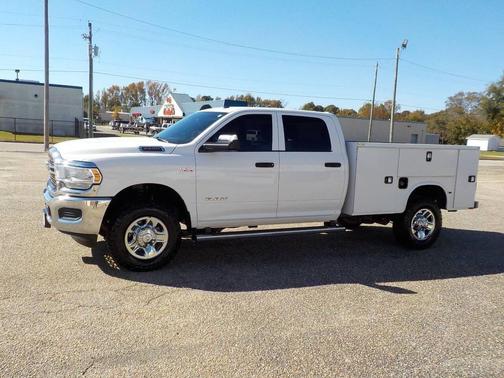 2021 RAM 2500 Tradesman Crew Cab 4x4 8' Box