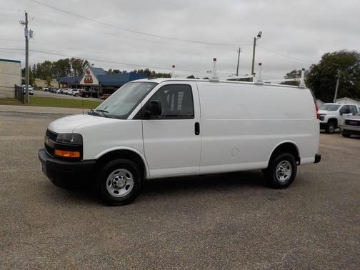 2020 Chevrolet Express 2500 RWD 2500 Regular Wheelbase WT