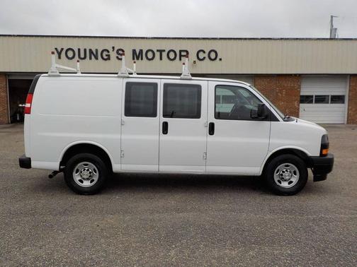 2020 Chevrolet Express 2500 RWD 2500 Regular Wheelbase WT